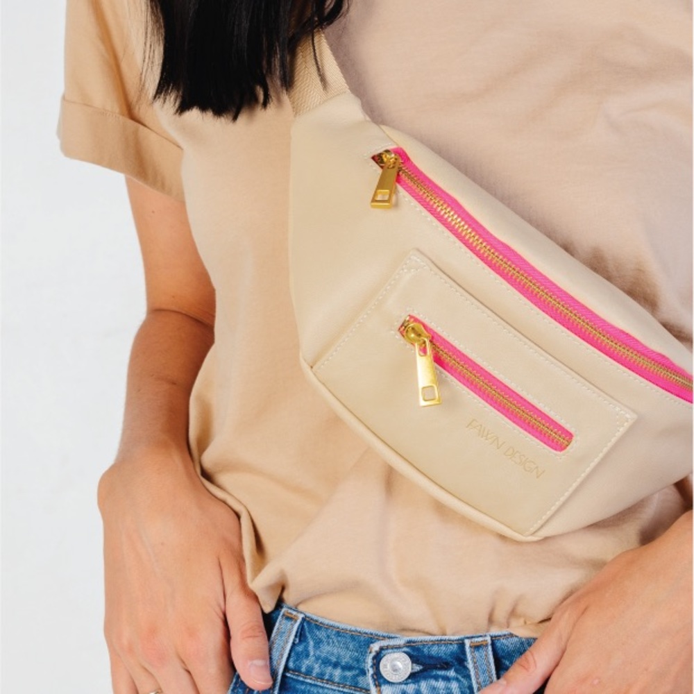 NWT Fawny Pack Neon Pink Limited Edition